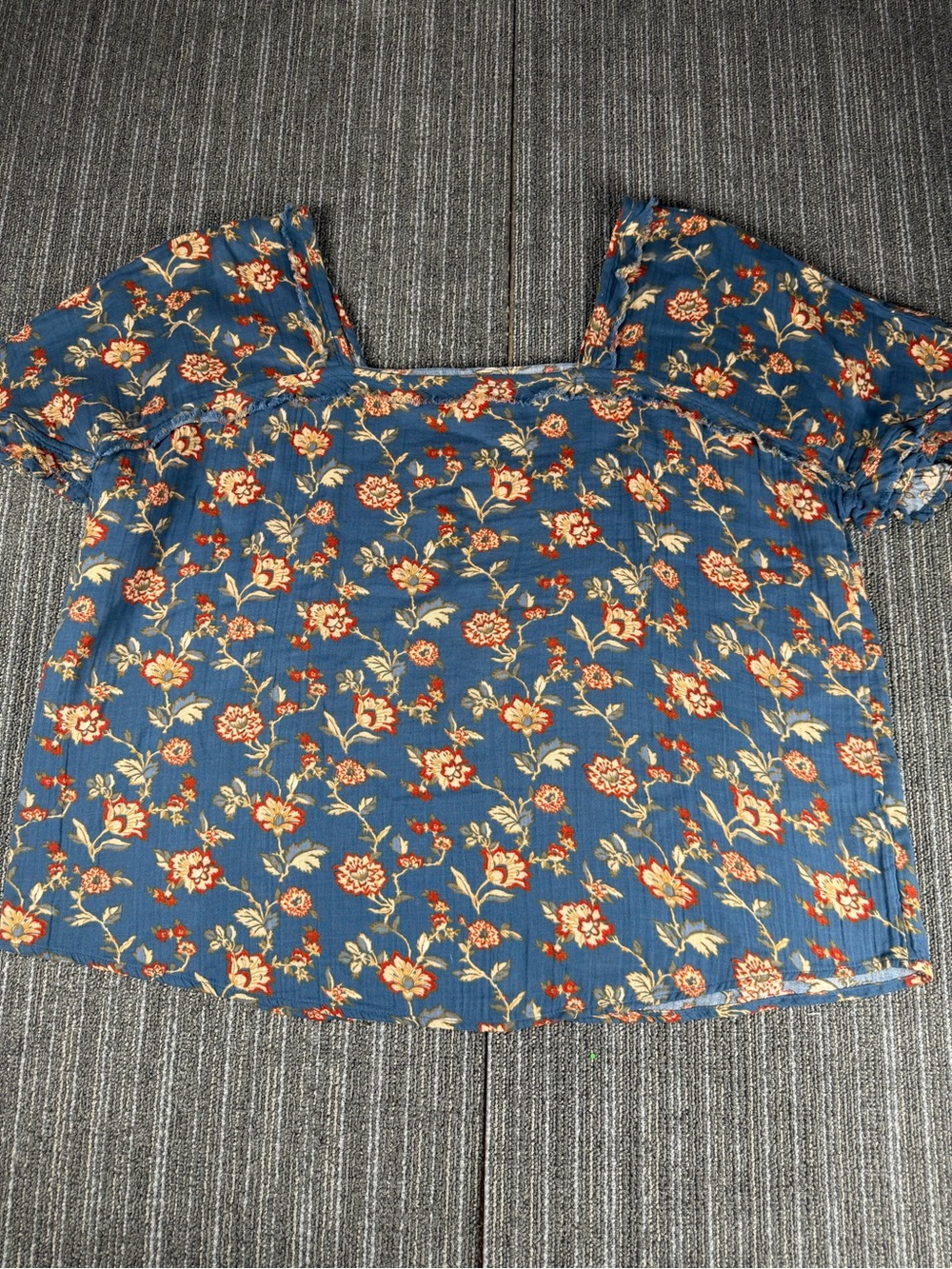 Wonderly Blue Floral Square-Neck Crop Top size L